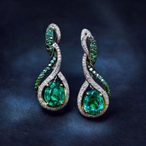 Ohrringe mit Smaragden und Diamanten - Schmuck 3D CAD